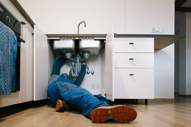 Professional Leak Detection technician working in Princess Anne, MD